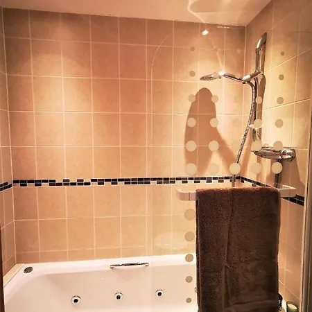 Apartment Luxury Two Bedroom In