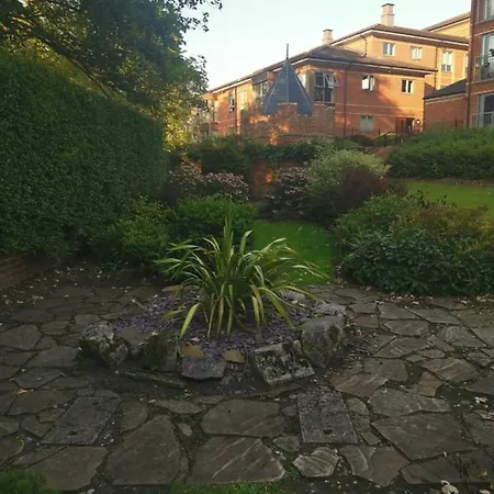 Luxury Two Bedroom In Apartment