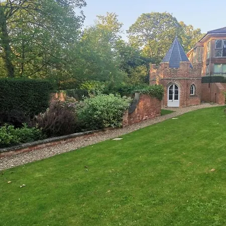 Apartment Luxury Two Bedroom In York